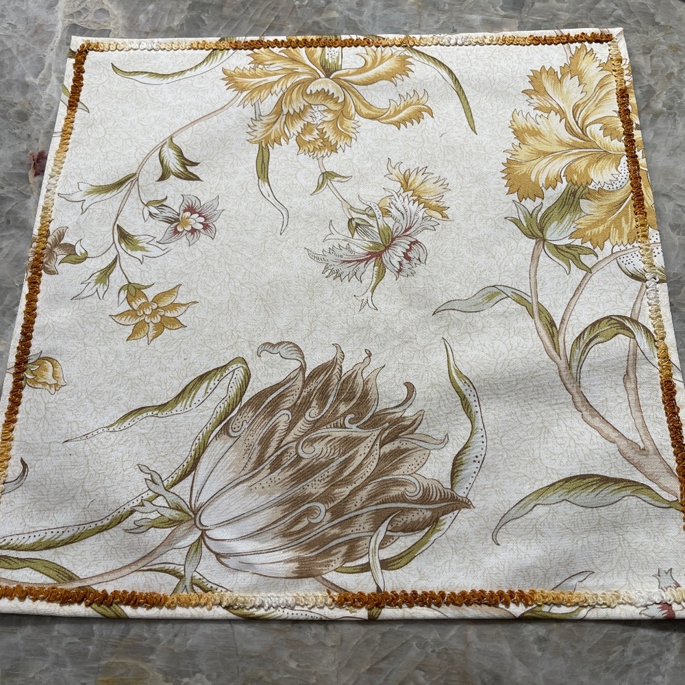 Set of 9 Cloth Cotton Floral  Napkins, New, 13"
